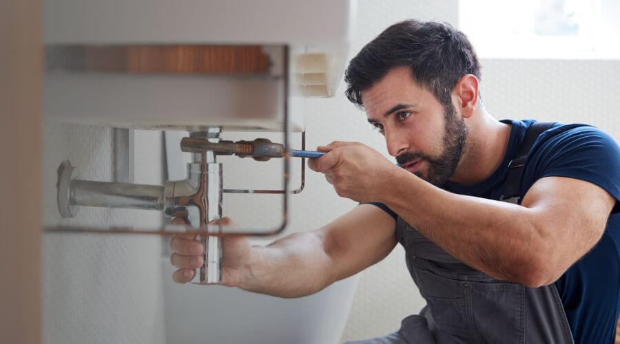 Water heater leaking fix in Meriden, WY